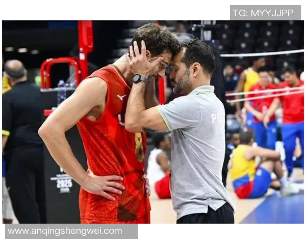 泰国男排与巴基斯坦男排激战正酣争夺亚洲排球赛荣誉之巅 泰国男排与巴基斯坦男排激战正酣争夺亚洲排球赛荣誉之巅